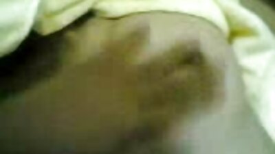 Chica videosdemadurasxxx pelirroja encantadora se la follan jugosa con una cadena alrededor de su cuello.