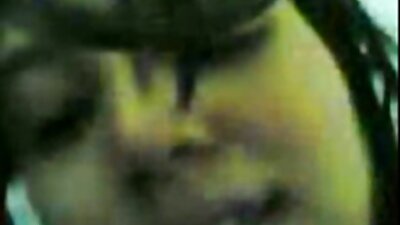 Un taxista videos maduras xxx monta en su coche a una gordita afroamericana por una razón.