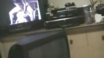 El habilidoso hombre maduro Cooney, lleva a la chica maduras xxxx al orgasmo en 5 minutos.