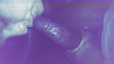 Chica en forma mega videos de maduras peludas sexy folla con un levantador de pesas en el gimnasio.